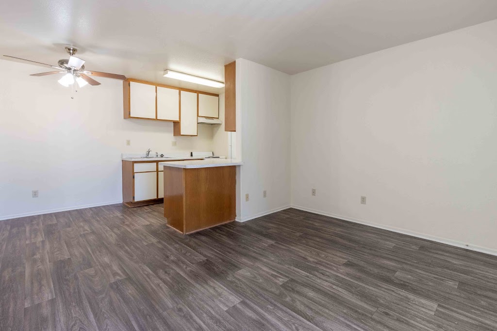 High Desert Villas | 16850 Jasmine St h, Victorville, CA 92395, USA | Phone: (833) 415-6112