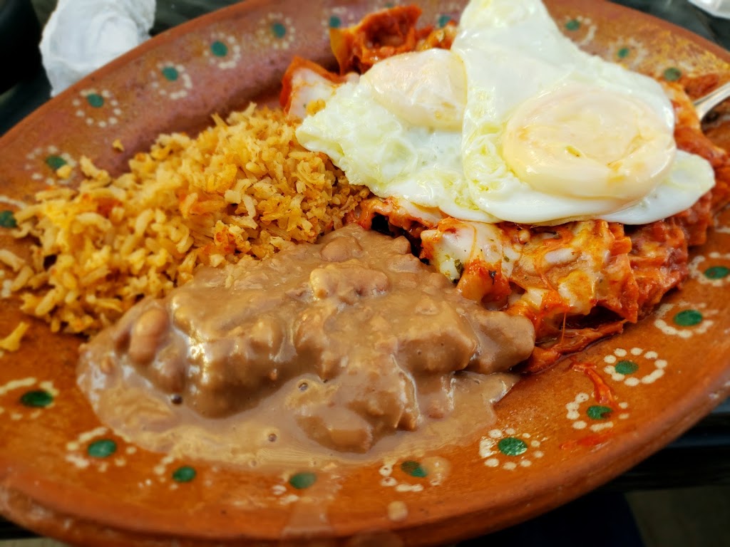 Restaurante El Portal - El Portal Restaurant | Carretera, Rosarito - Ensenada Km, 41707 B.C., Mexico | Phone: 661 114 7750
