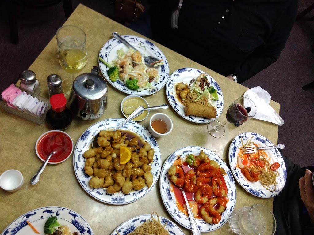 Shangri-La Chinese Restaurant | 2855 W Cactus Rd, Phoenix, AZ 85029, USA | Phone: (602) 993-3279