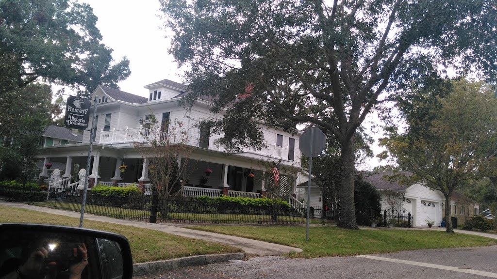 Plant City, City Hall | 302 W Reynolds St, Plant City, FL 33563, USA | Phone: (813) 659-4200