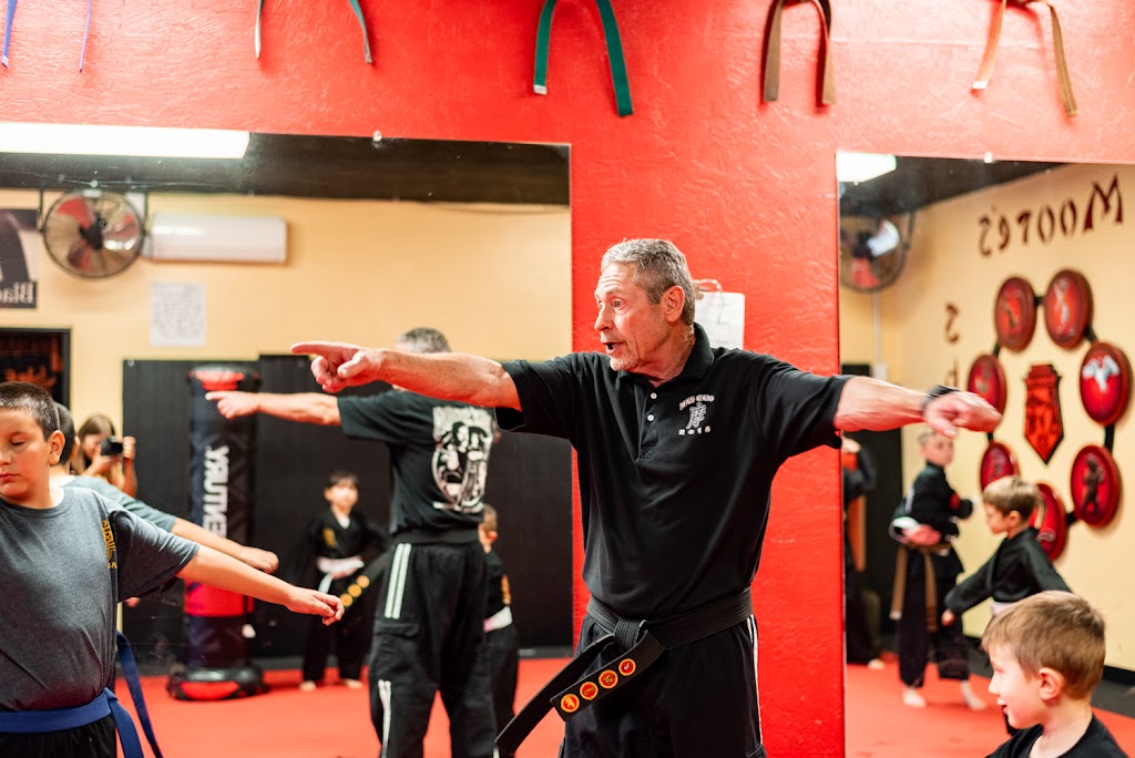 Moores Karate | 1317 W Lockeford St, Lodi, CA 95242, USA | Phone: (209) 369-8395