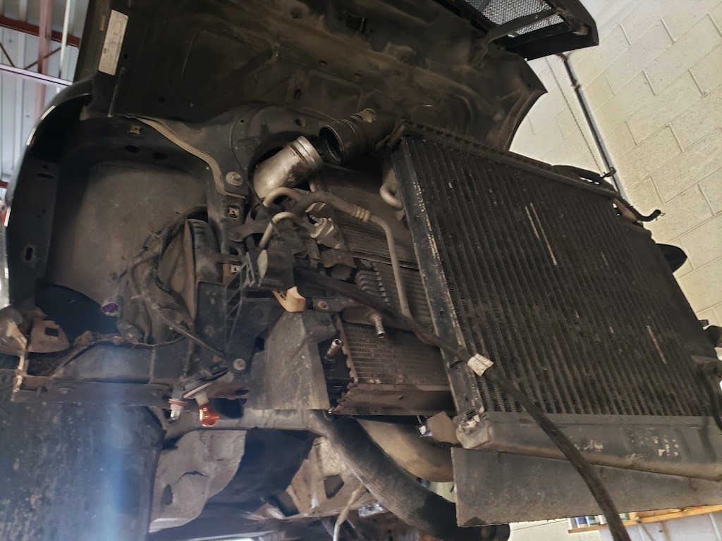 C & S Auto Repair | 35221 Cricklewood Blvd, New Baltimore, MI 48047, USA | Phone: (586) 273-7352