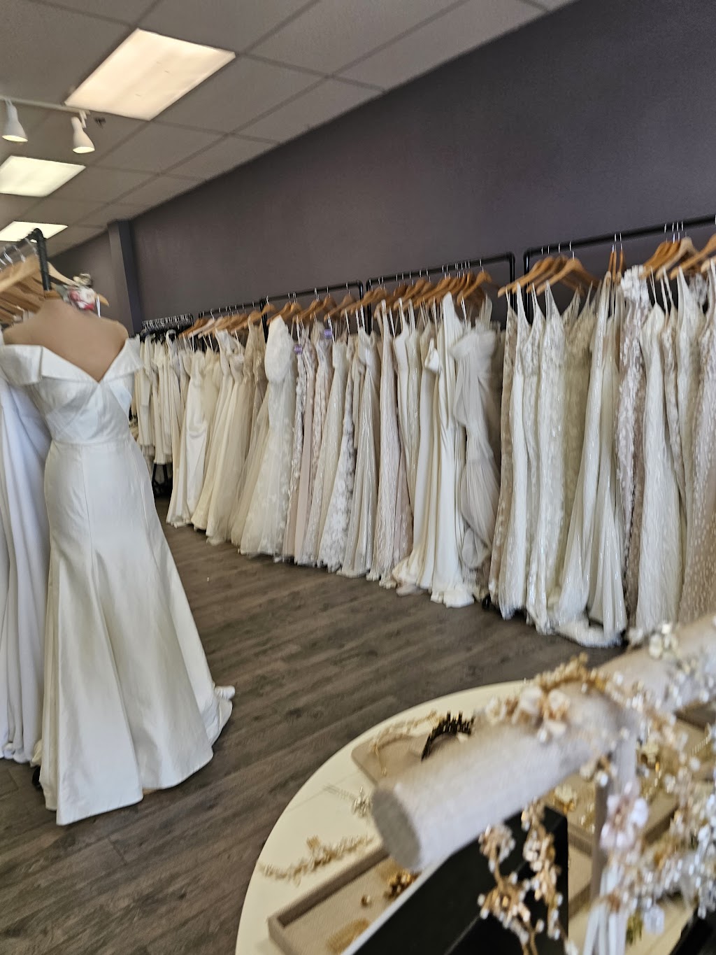 Bridal Parlour | 3630 Green Mt Crossing Dr, Shiloh, IL 62269, USA | Phone: (618) 622-0880