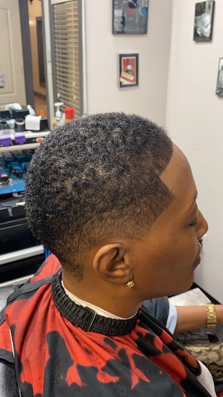 Maine & Grace Barbershop and Salon | 1340 N Town E Blvd Suite 24, Mesquite, TX 75150, USA | Phone: (765) 273-3455