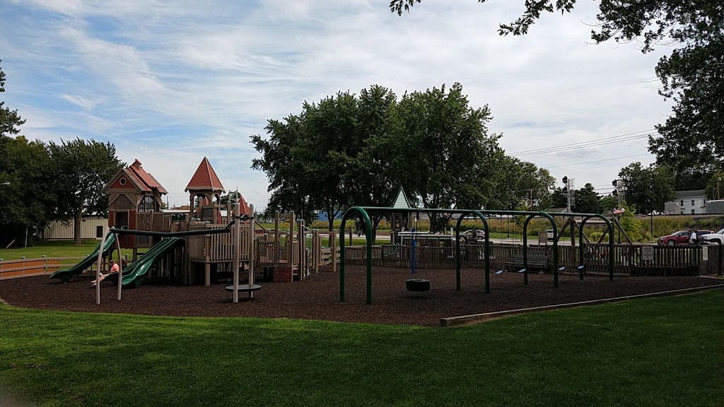 Francis Thomson Park | 540 W Lincoln St, Waterloo, IN 46793, USA | Phone: (260) 837-7428