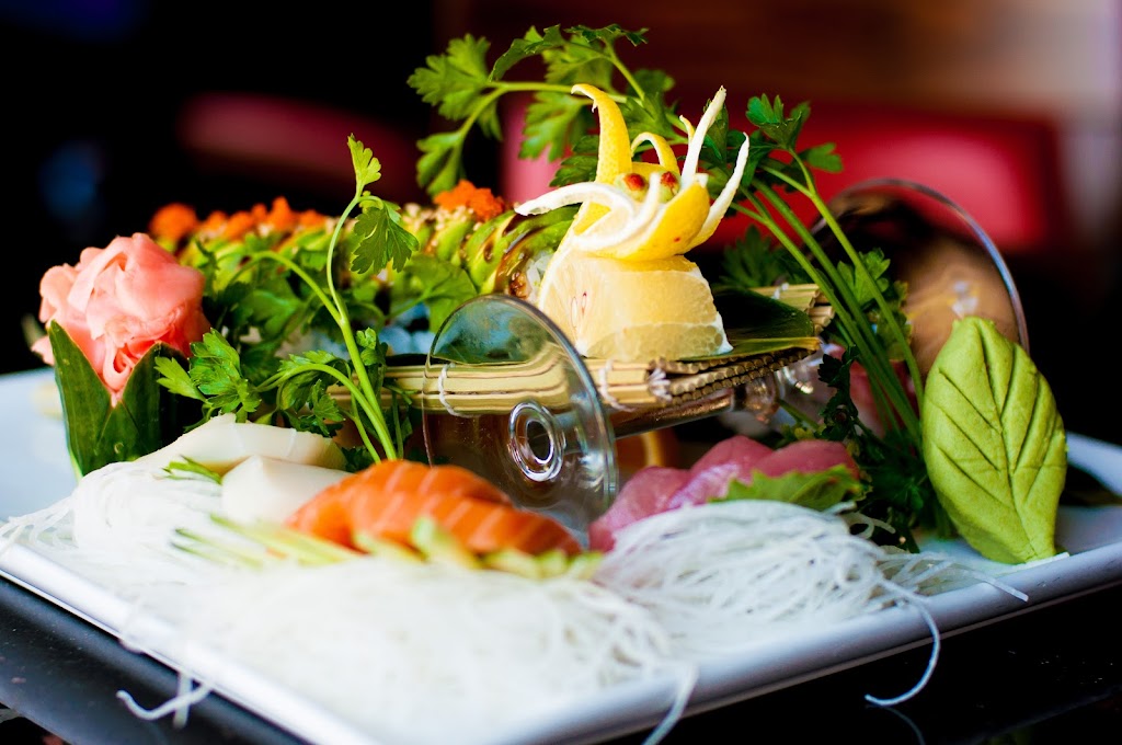 Yurihana Sushi Bar & Pan-Asian Cuisine | 6525 Gunpark Dr #330, Boulder, CO 80301, USA | Phone: (303) 530-0499