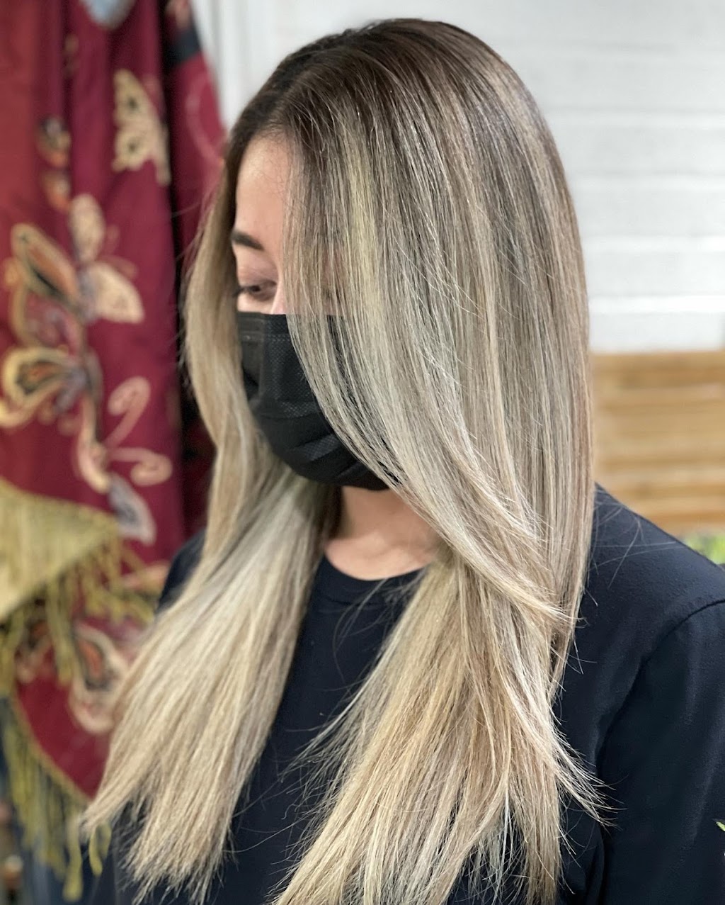 Simply Divine Salon | 806 E Palm Valley Blvd #B, Round Rock, TX 78664, USA | Phone: (512) 215-8402