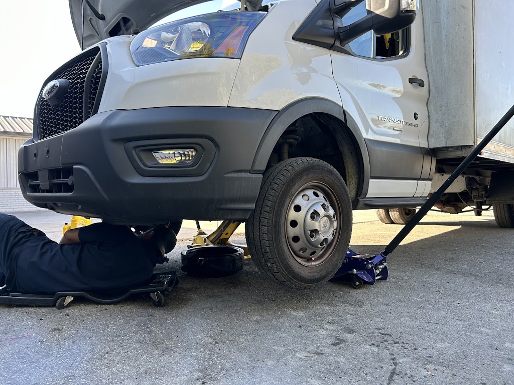 FIRST CHOICE AUTO & TIRES | 1175 N Waco St, Van Alstyne, TX 75495, USA | Phone: (903) 482-4268