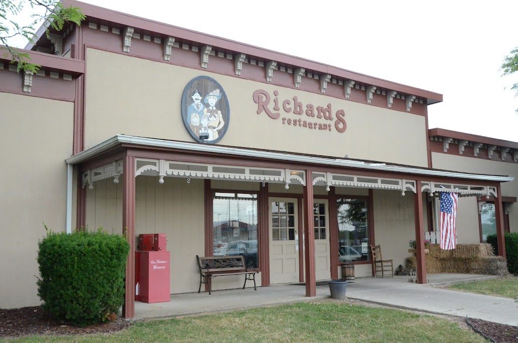 Richards Restaurant | 508 Charles Deam Ct, Bluffton, IN 46714, USA | Phone: (260) 824-5884