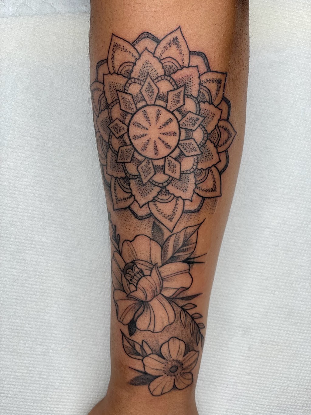 Division Street Tattoo Company | 240 Fiberglass Dr Suite 101, Mt. Juliet, TN 37122, USA | Phone: (615) 754-6800