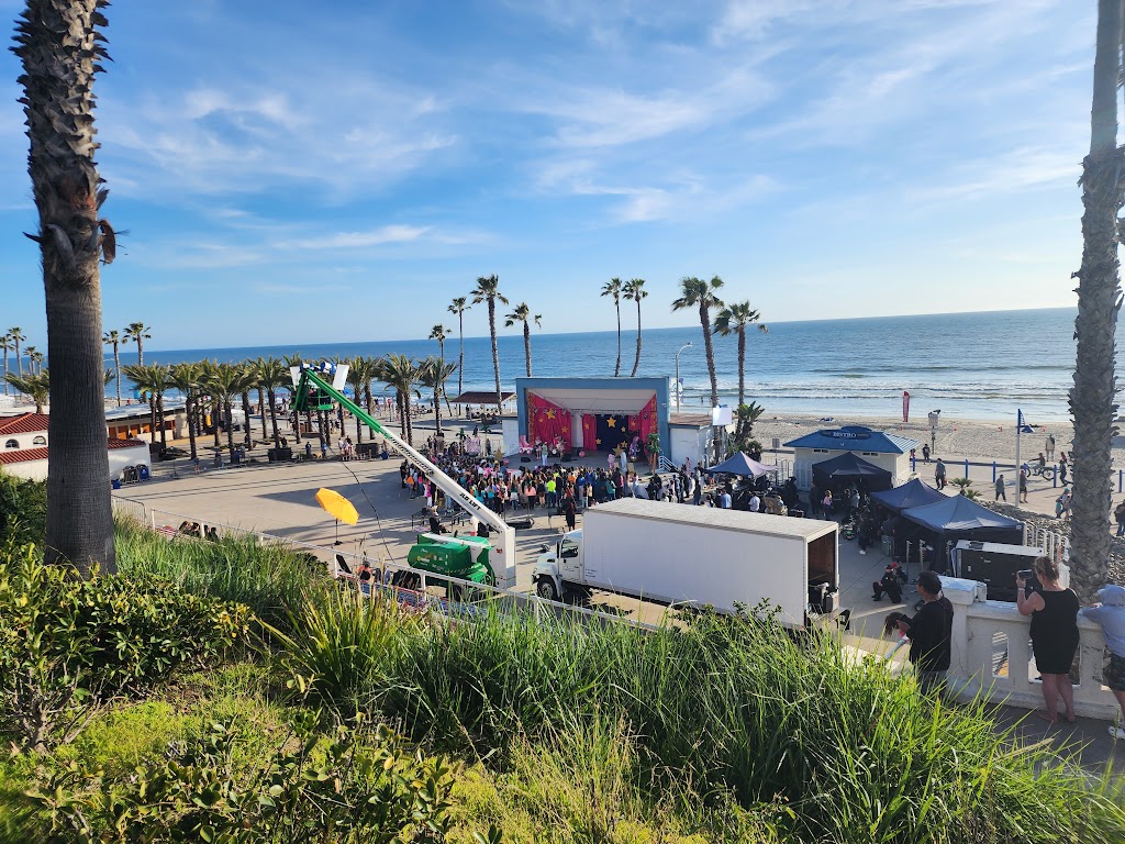 Pier Plaza Amphitheater | Pier Plaza Amphitheatre, Rotary Park, 200 The Strand N, Oceanside, CA 92054, USA | Phone: (760) 435-5540