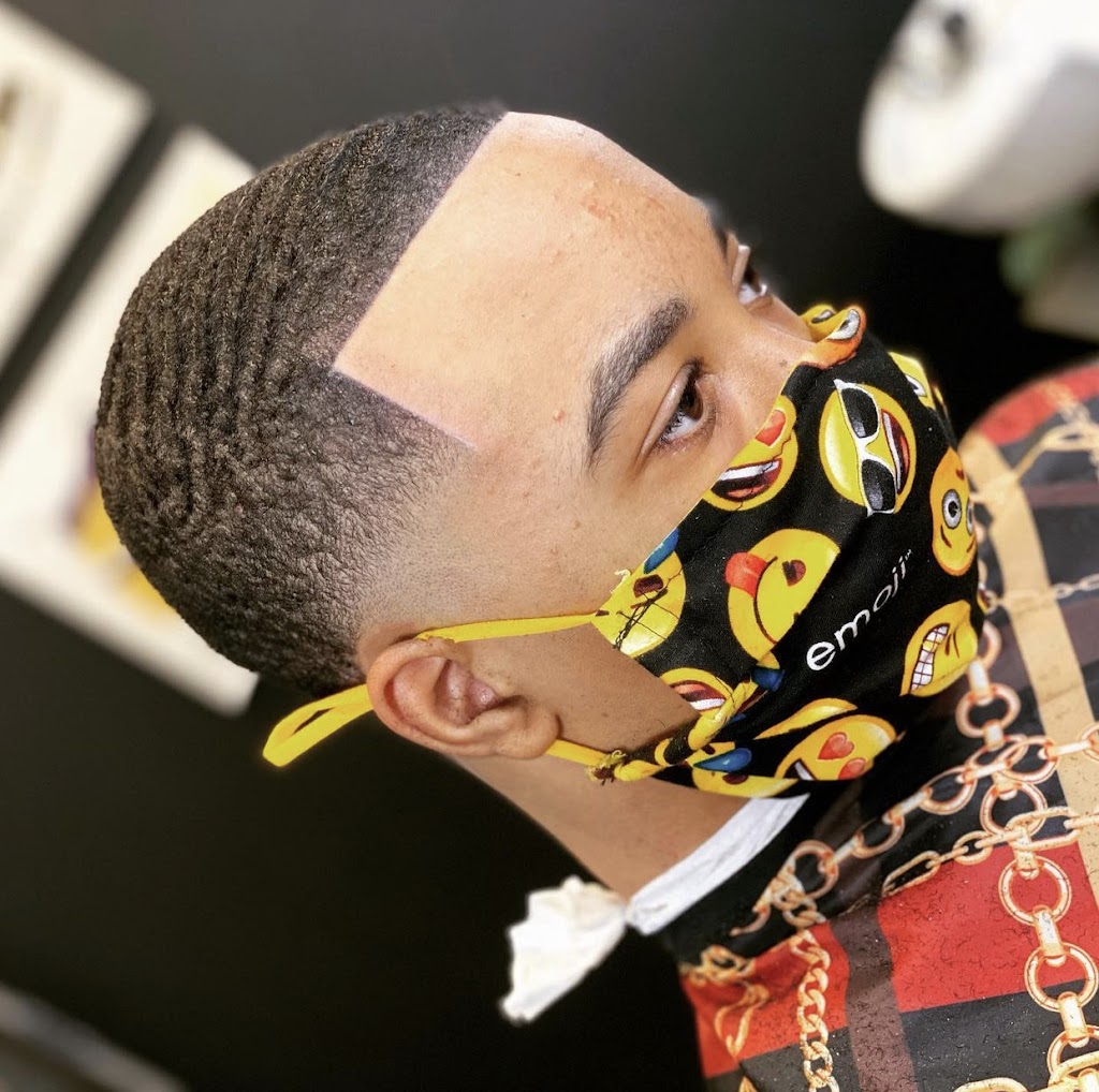 Legendary Look Barber Lounge | 3141 E Broad St, Mansfield, TX 76063, USA | Phone: (817) 701-8285