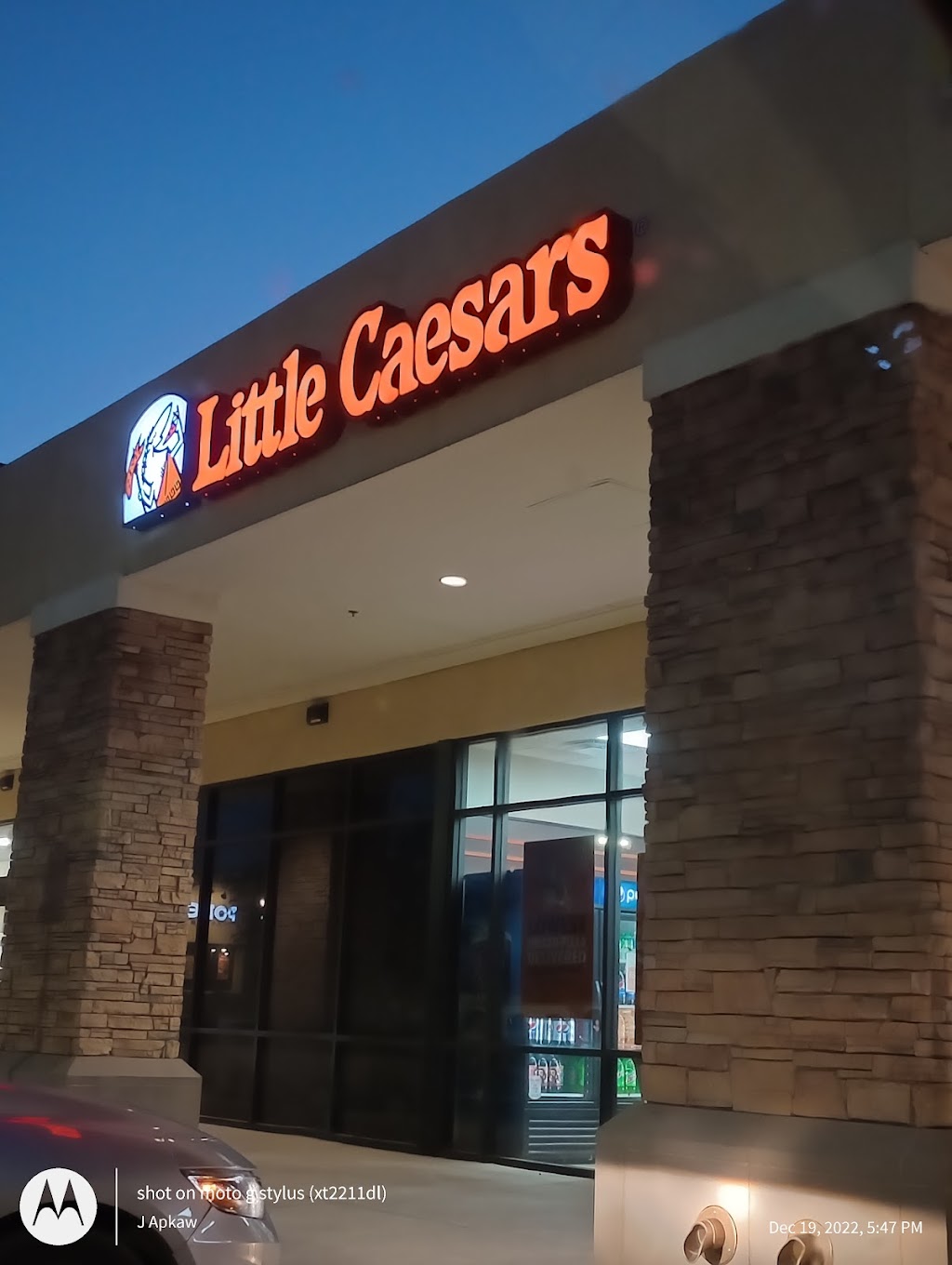 Little Caesars Pizza | 2975 E Ocotillo Rd #15, Chandler, AZ 85249, USA | Phone: (480) 374-3714