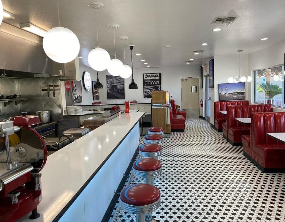 Johnny Cs Diner | 8175 Arville St, Las Vegas, NV 89139, USA | Phone: (702) 263-0146