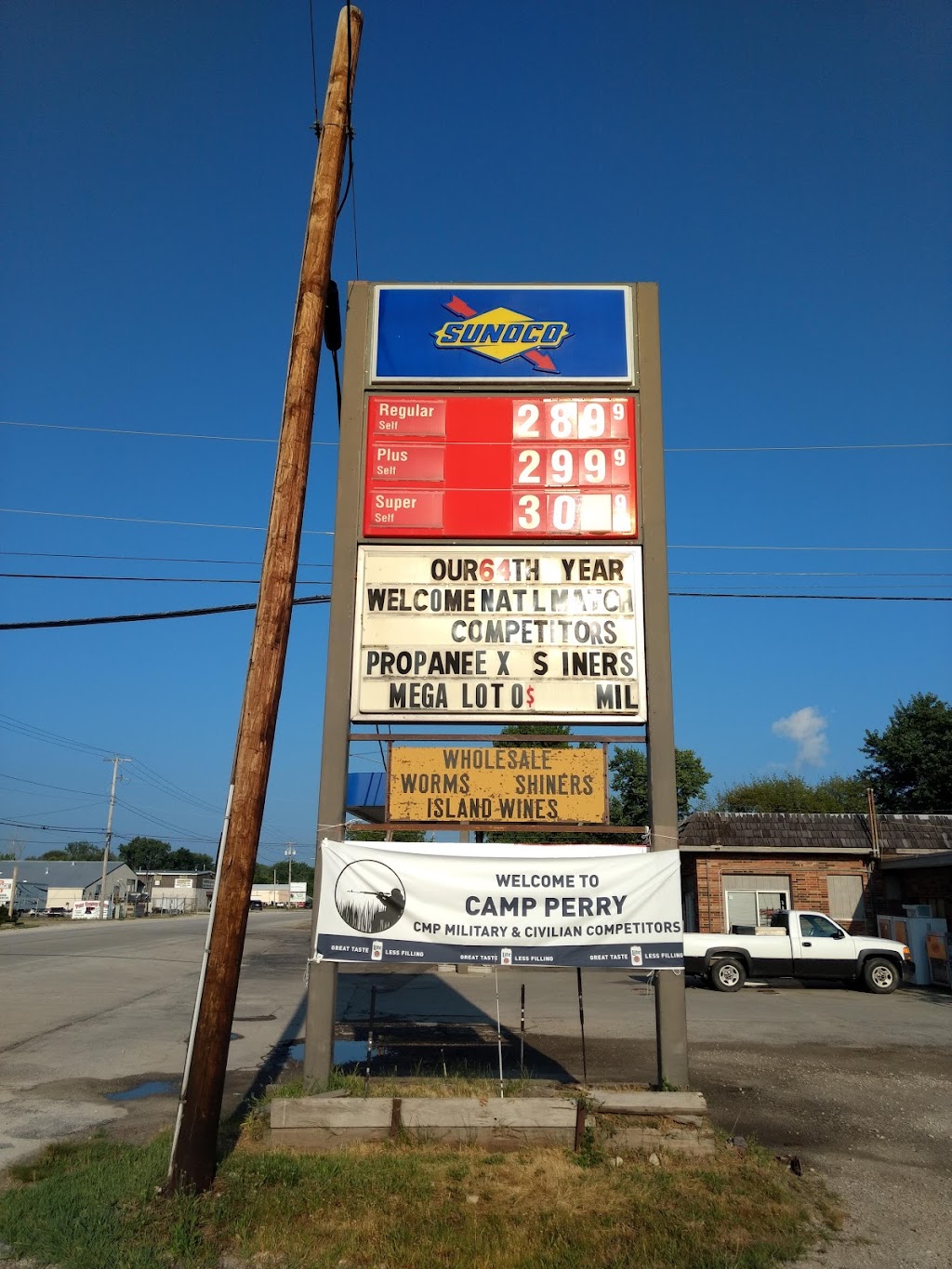 Sunoco Gas Station | 1495 W Lakeshore Dr, Port Clinton, OH 43452, USA | Phone: (419) 734-9001