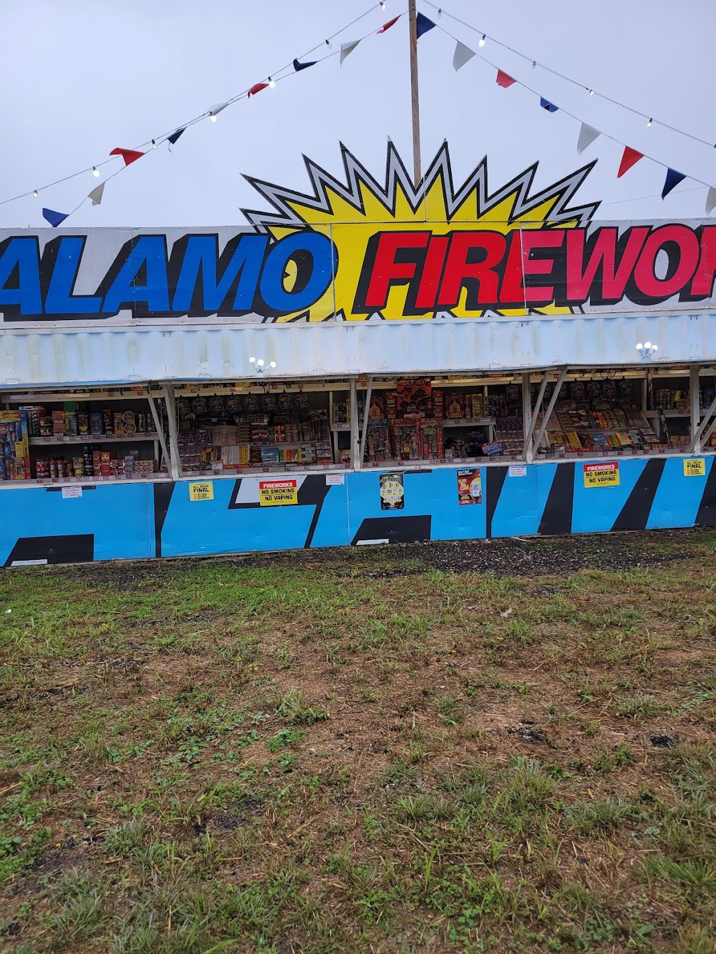 Alamo Fireworks Stand | 5764 E Loop 1604, Elmendorf, TX 78112, USA | Phone: (210) 667-1106