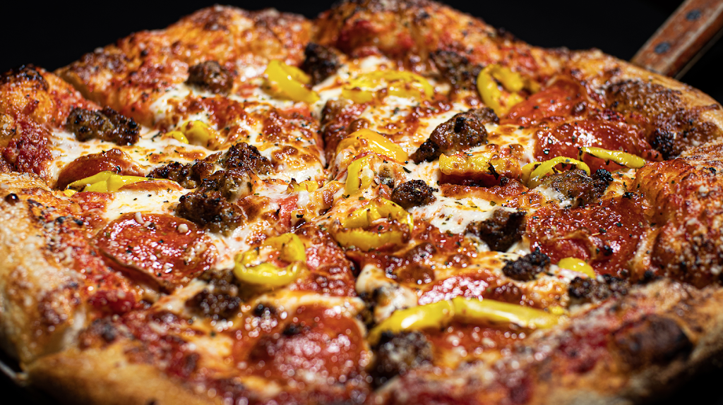 Macs Pizza Pub | 42 Martha Layne Collins Blvd, Cold Spring, KY 41076, USA | Phone: (859) 781-6227