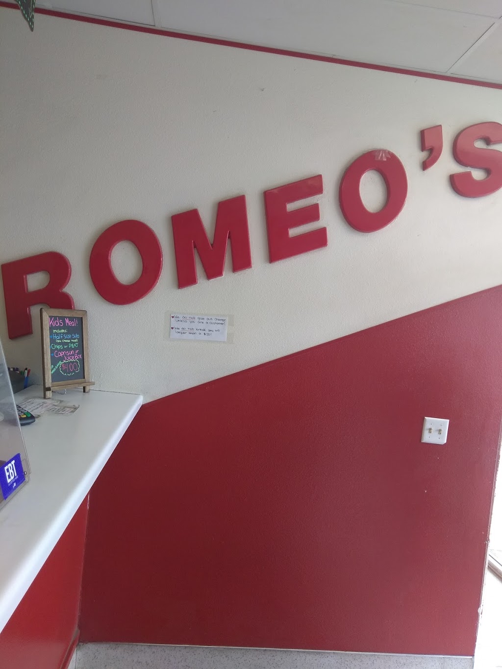 Romeos Pizza | 1510 E Yosemite Ave Ste. 104, Madera, CA 93638, USA | Phone: (559) 675-9757