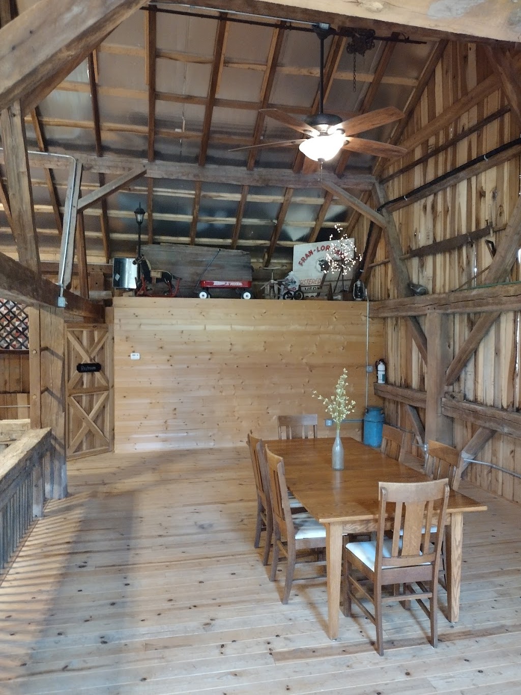 The Barn | 8480 Columbus Rd, Mt Vernon, OH 43050, USA | Phone: (740) 398-6606