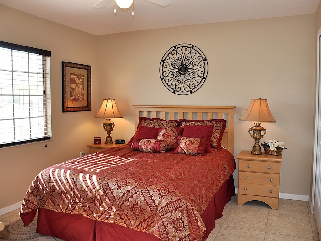 Breezy Oak Villas | 1050 Thousand Oaks Blvd, Davenport, FL 33896, USA | Phone: (407) 809-5077