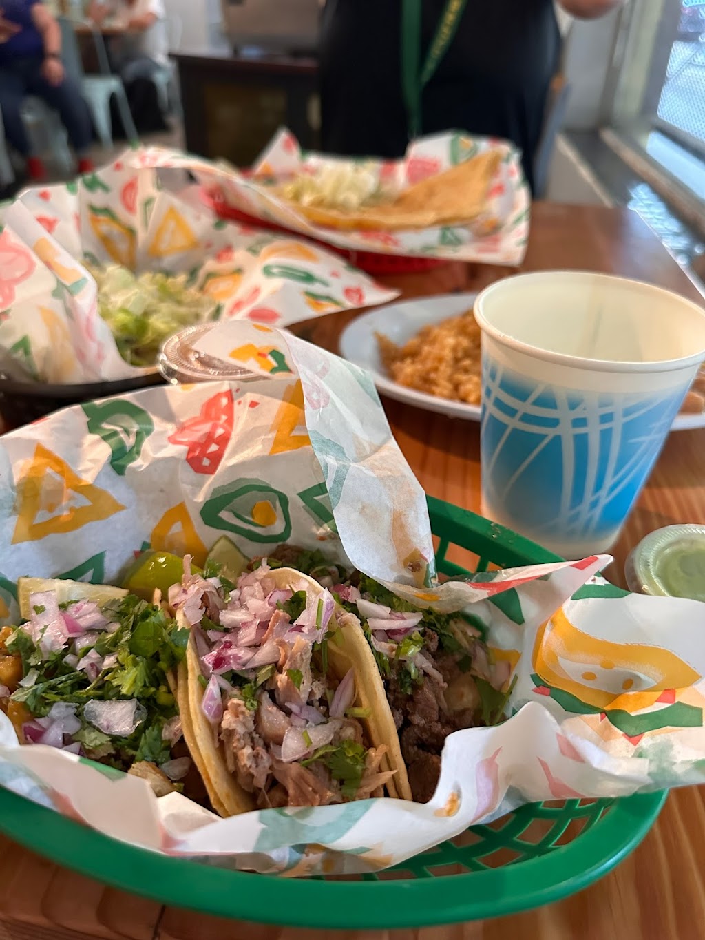 Chitas Taqueria | 2019 Q St, Sacramento, CA 95811, USA | Phone: (916) 930-0951