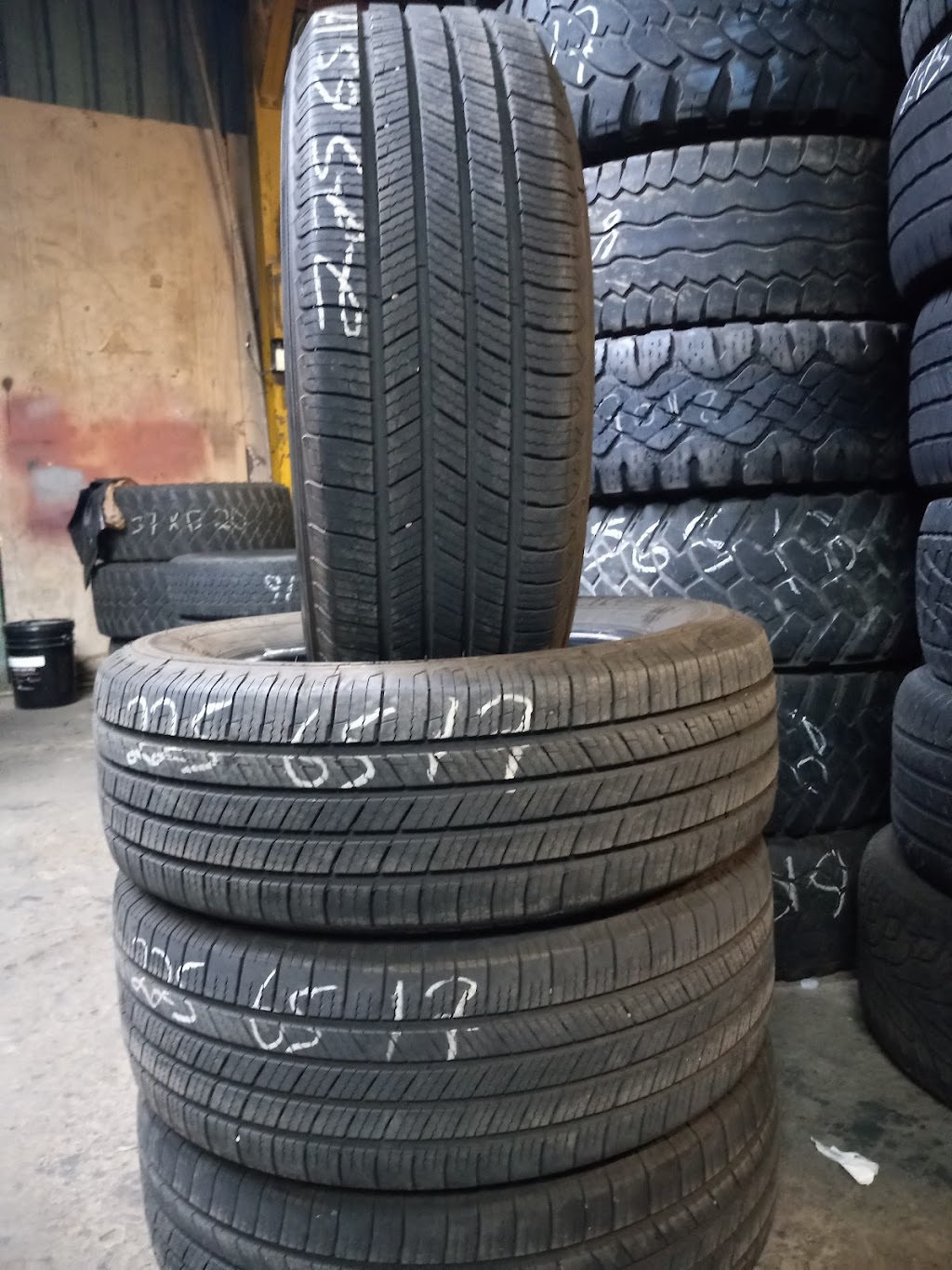 Harry hines tire shop | 10520 Harry Hines Blvd B, Dallas, TX 75220, USA | Phone: (214) 900-1391