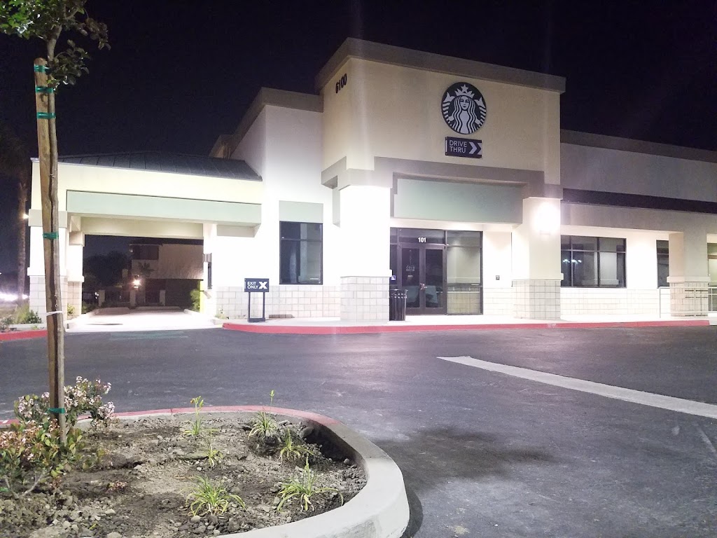 Starbucks - cafe  | Photo 4 of 10 | Address: 6100 Warner Ave UNIT 101, Huntington Beach, CA 92647, USA | Phone: (714) 375-9389