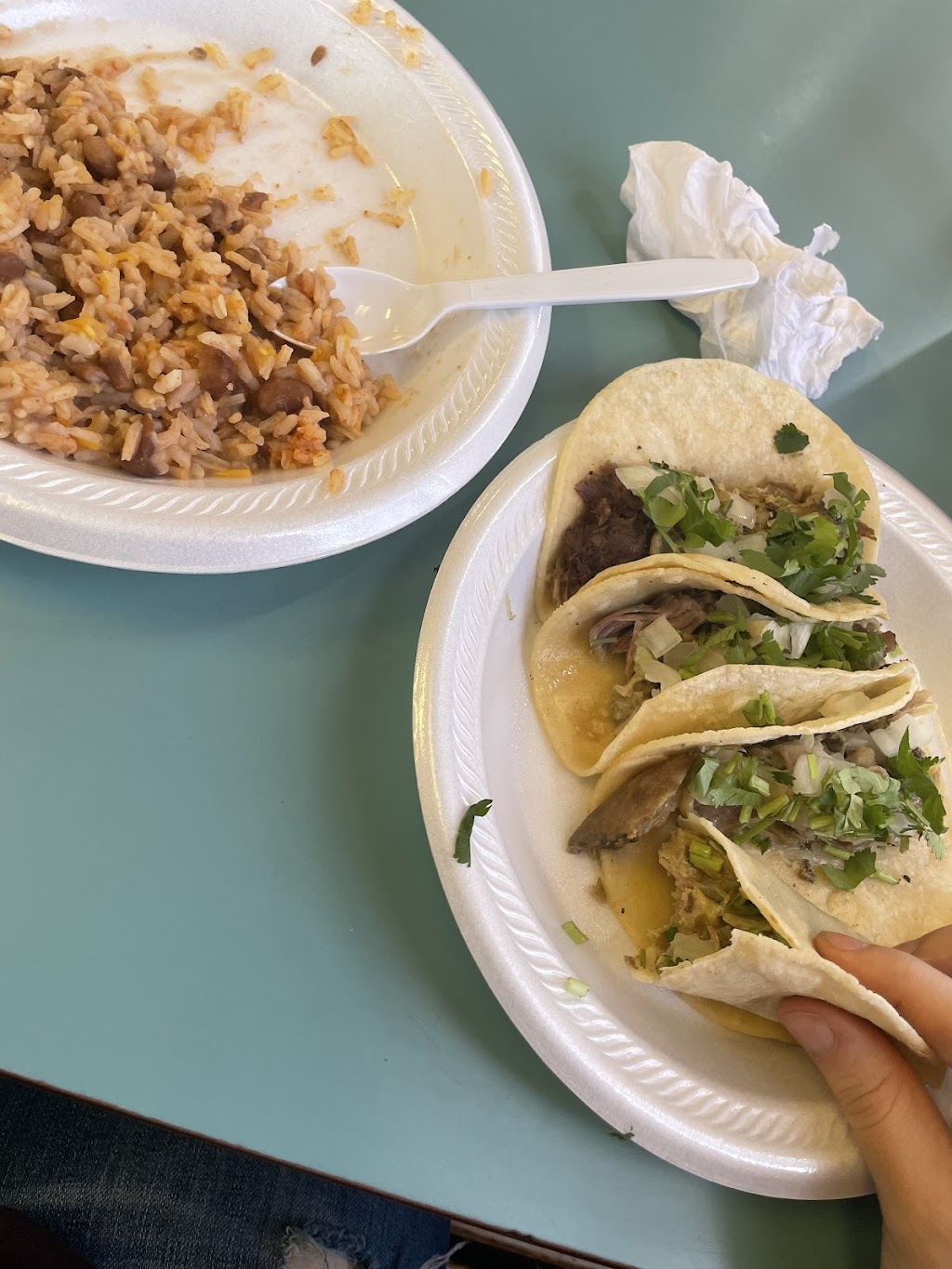 Primos Taqueria | 312 E Walnut St, Decatur, TX 76234, USA | Phone: (940) 627-7409