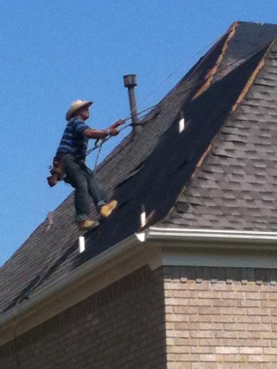 Allen Roofing & Gutters | 1616 Palomino Ln, Krum, TX 76249, USA | Phone: (940) 297-5299