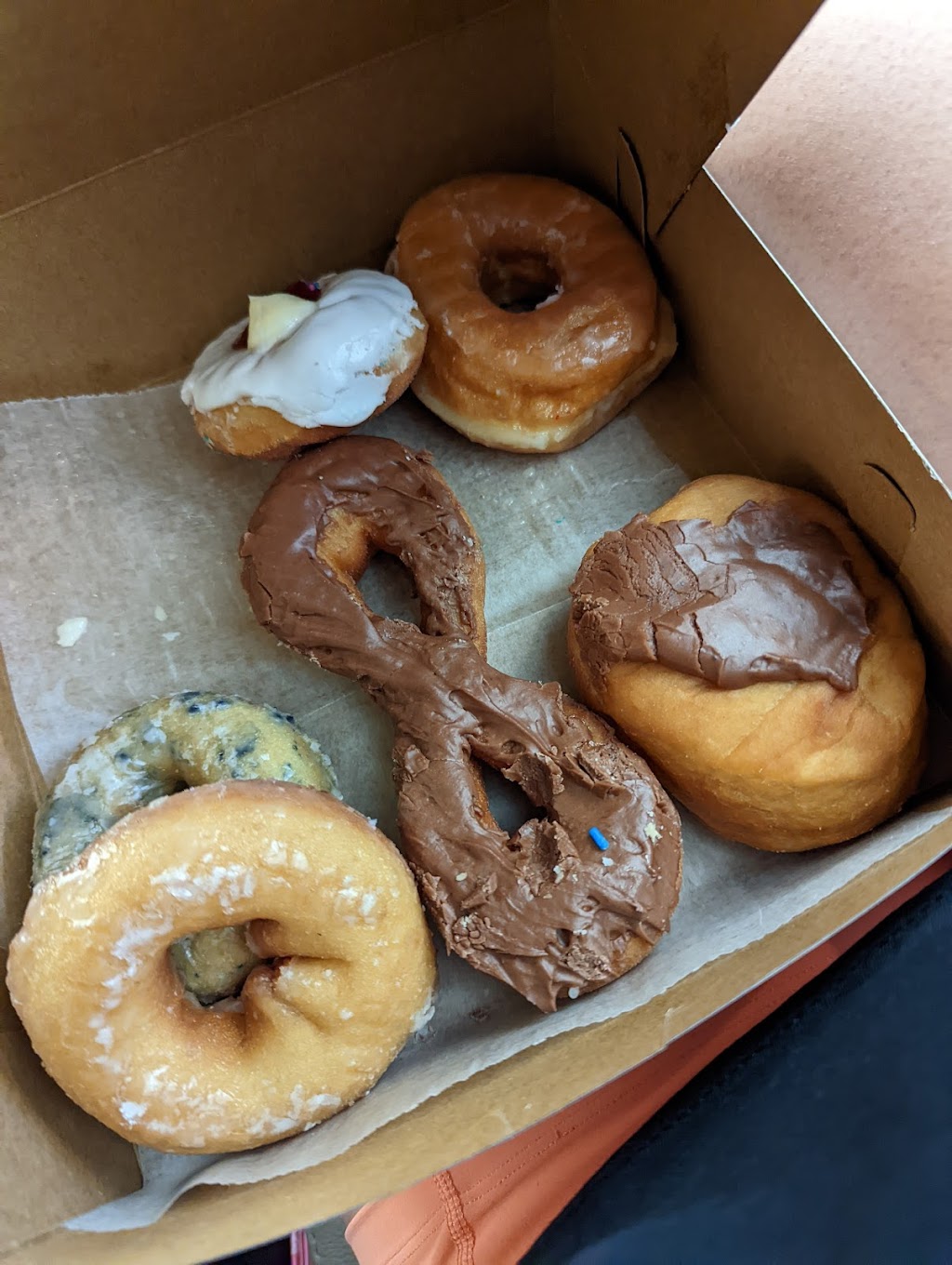 Maggies Doughnuts | 6821 Twinsburg Warren Rd, Hiram, OH 44234, USA | Phone: (330) 977-9009