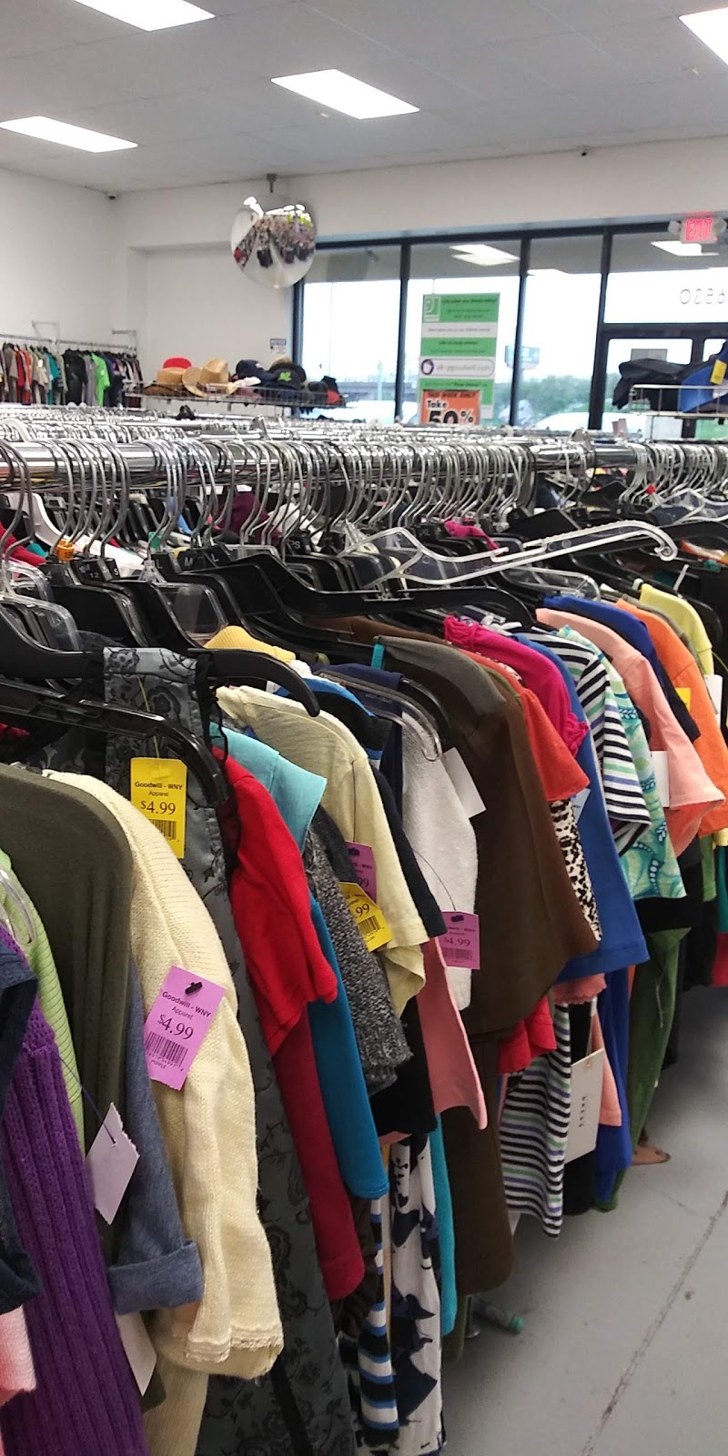 Goodwill Store & Donation Center | 6530 Niagara Falls Blvd, Niagara Falls, NY 14304 | Phone: (716) 215-6007