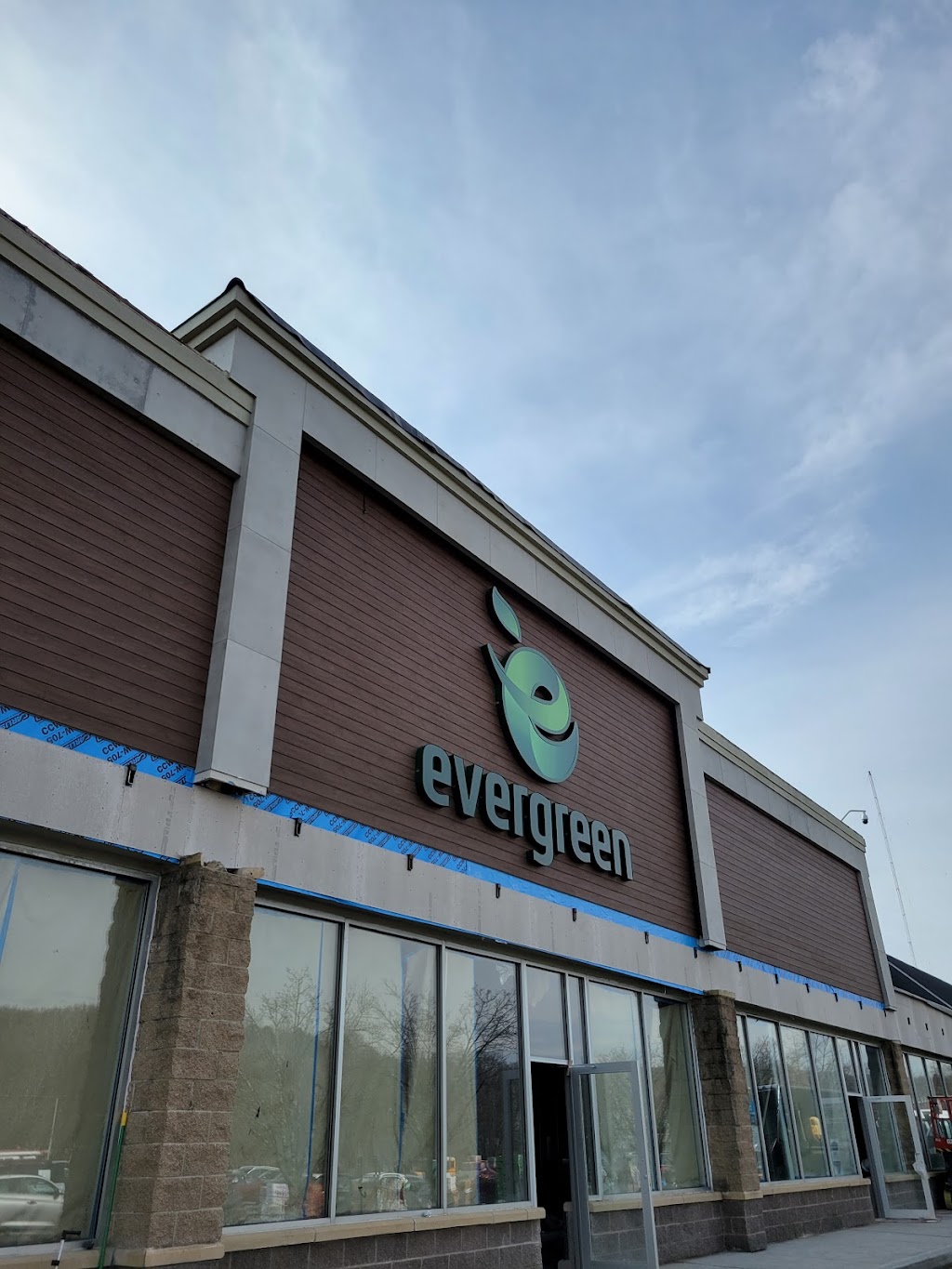 Evergreen Uptown | 1581 US-202, Pomona, NY 10970, USA | Phone: (845) 352-4400