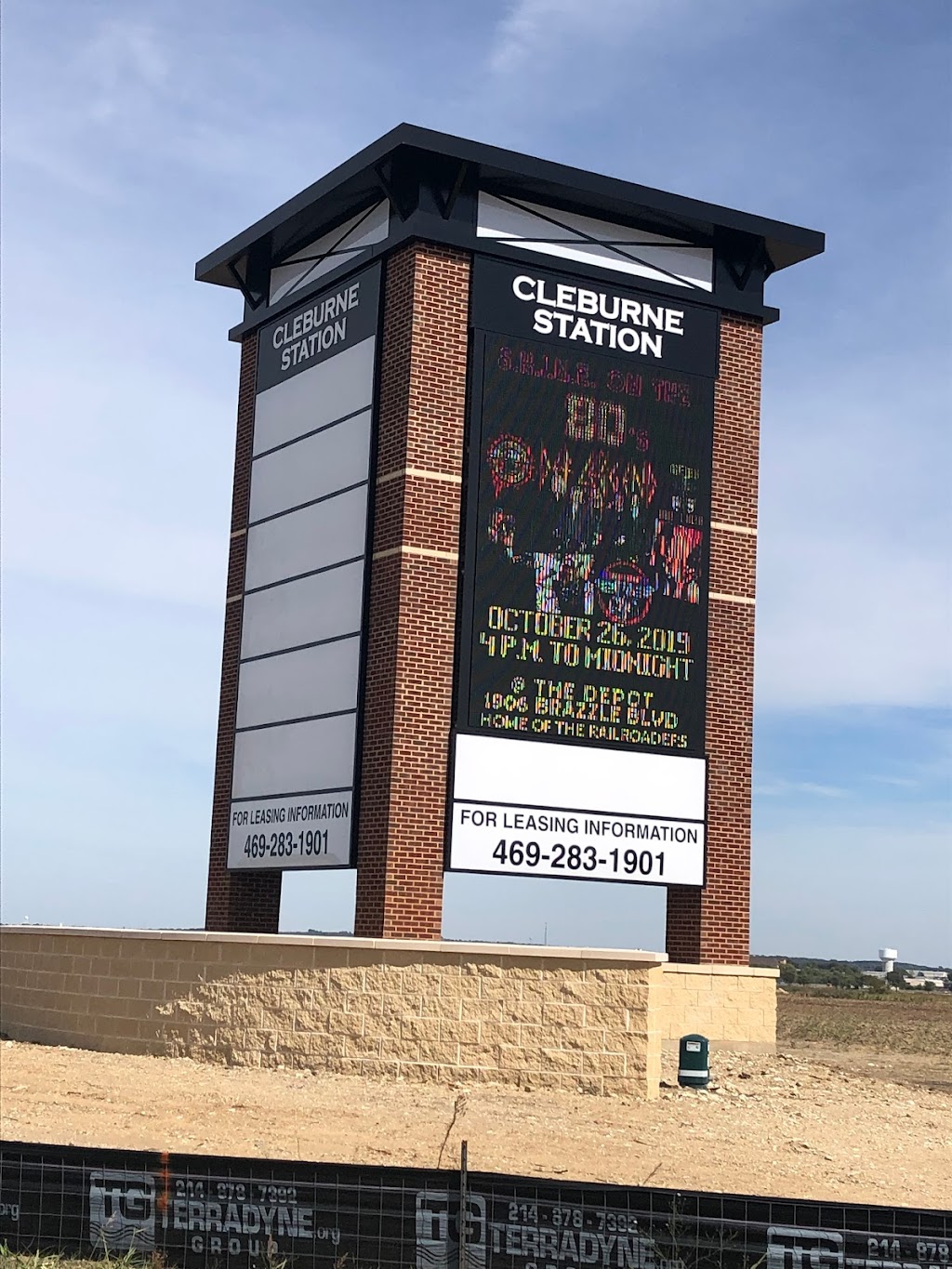 Cleburne Station Digital Display | 2860 Nolan River Rd, Cleburne, TX 76033, USA | Phone: (817) 945-8705