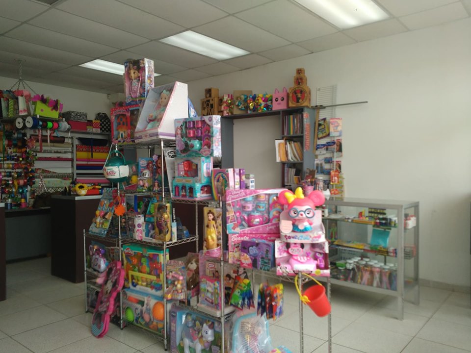 Papeleria y Novedades Yoel | Plaza San Antonio, Local #2, La Gloria, 22645 Tijuana, B.C., Mexico | Phone: 664 977 4731