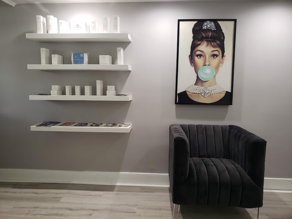 Cloud 9 Beauty Lounge | 3772 Shore Dr #3, Virginia Beach, VA 23455, USA | Phone: (757) 937-1539