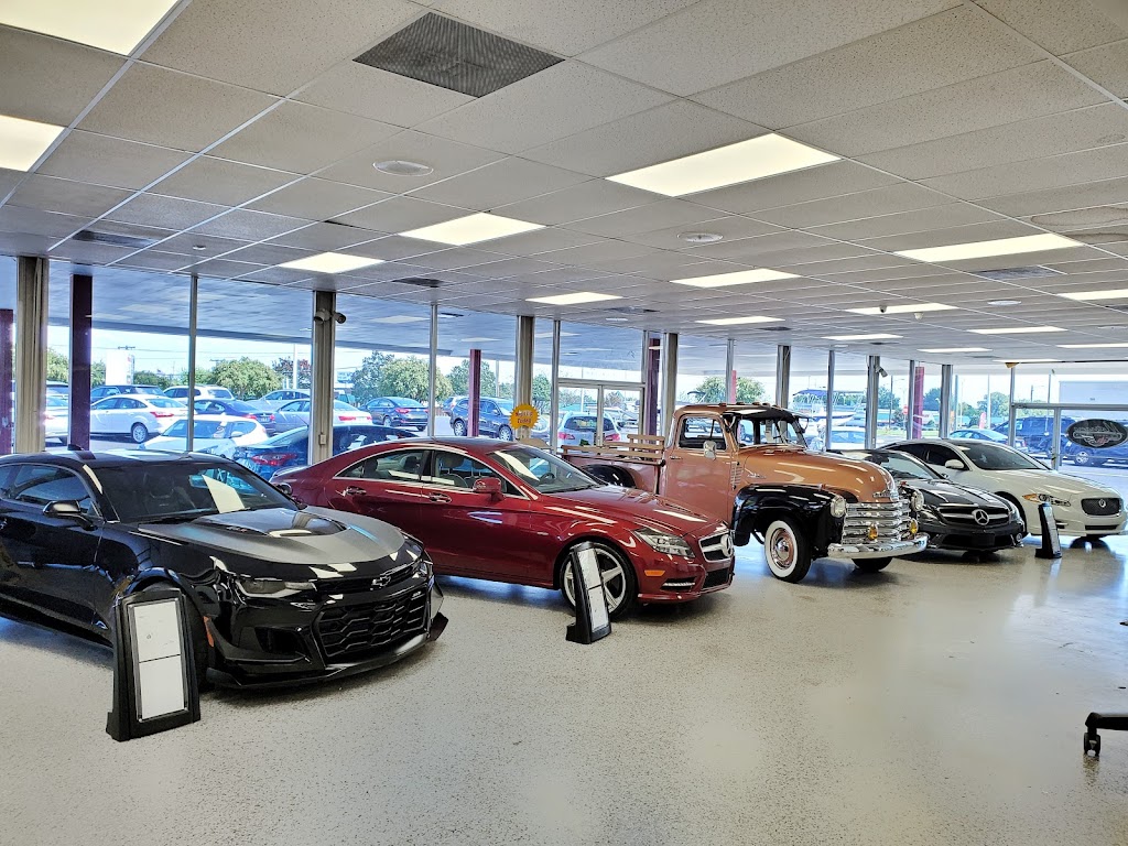 Motorama Classic Cars | 125 Pedro St, Monroe, NC 28110, USA | Phone: (704) 226-9400