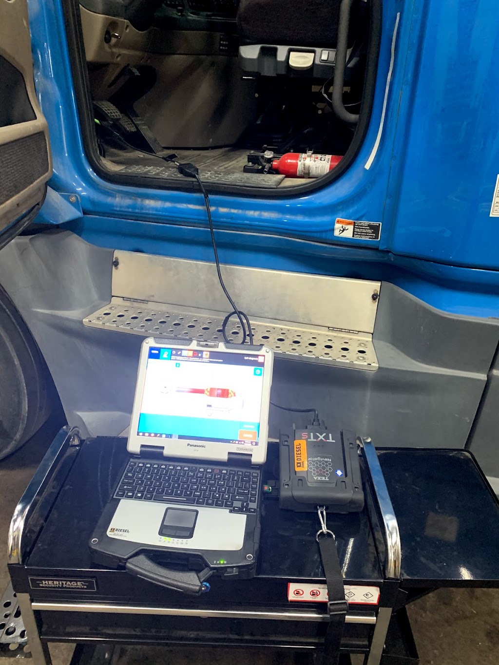 US Truck and Trailer Repair LLC | 2221 Webb Lynn Rd, Arlington, TX 76002, USA | Phone: (325) 205-9998