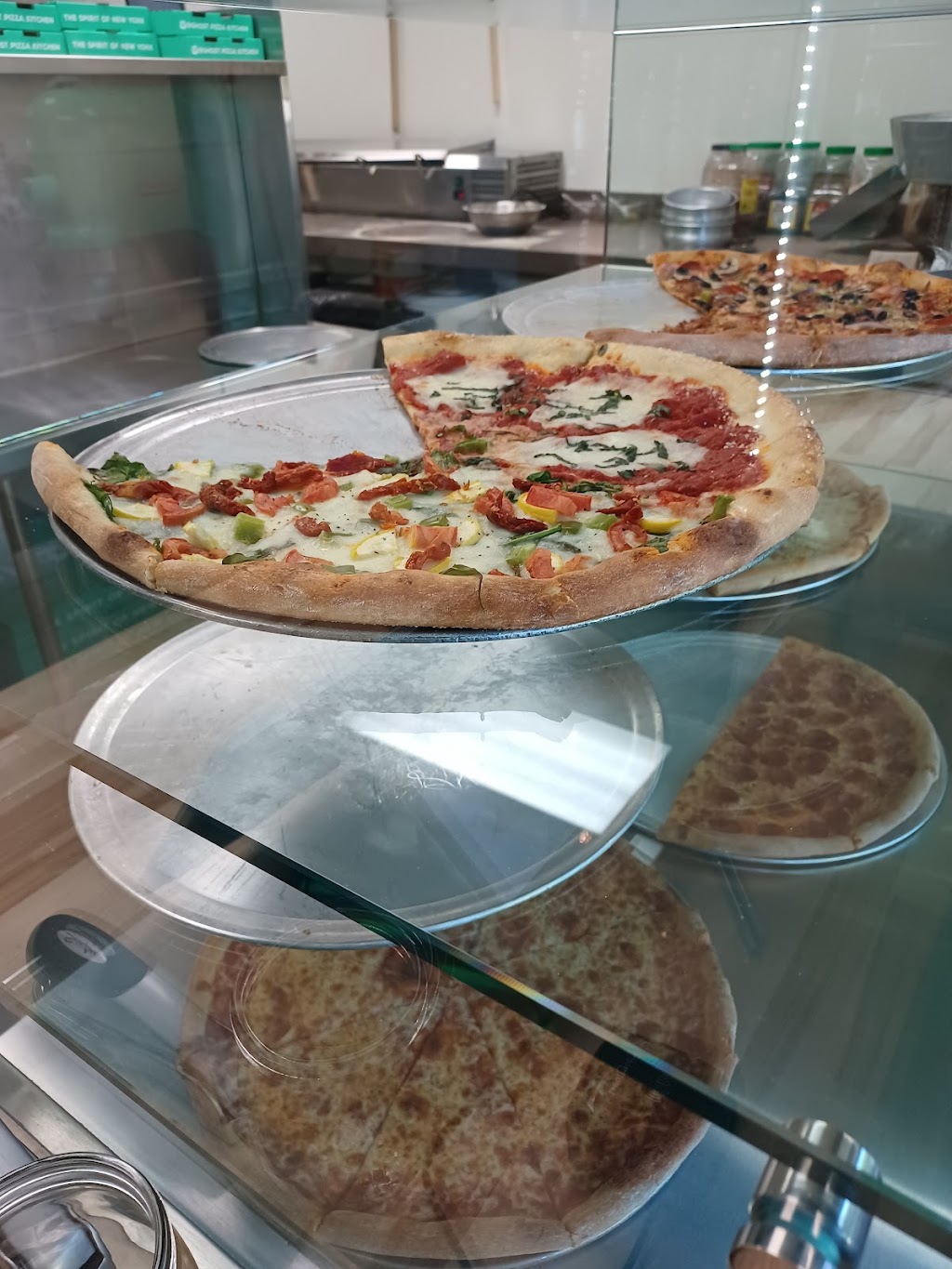 Ghost Pizza Kitchen | 2128 N Glenoaks Blvd, Burbank, CA 91504, USA | Phone: (818) 556-5467