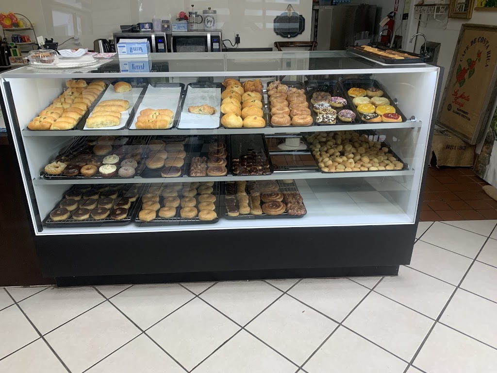 J&C Donut | 410 N Valley Pkwy #200, Lewisville, TX 75067, USA | Phone: (214) 222-1142