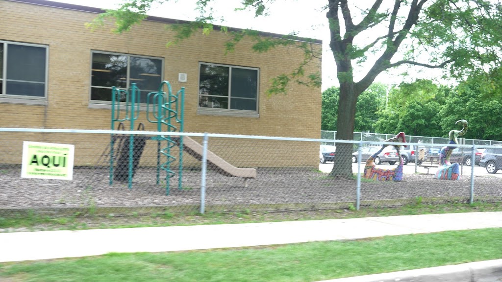 Hadfield Elementary School | 733 Linden St, Waukesha, WI 53186 | Phone: (262) 970-1500