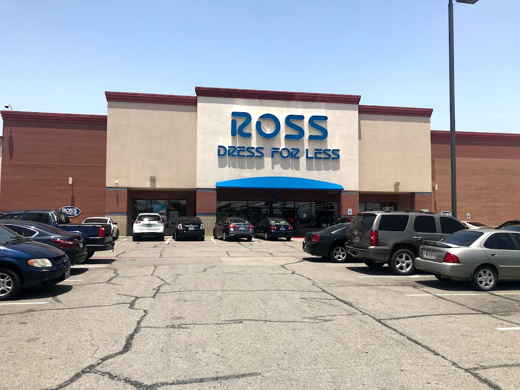 Ross Dress for Less | 3905 W Airport Fwy, Irving, TX 75062, USA | Phone: (972) 570-0024