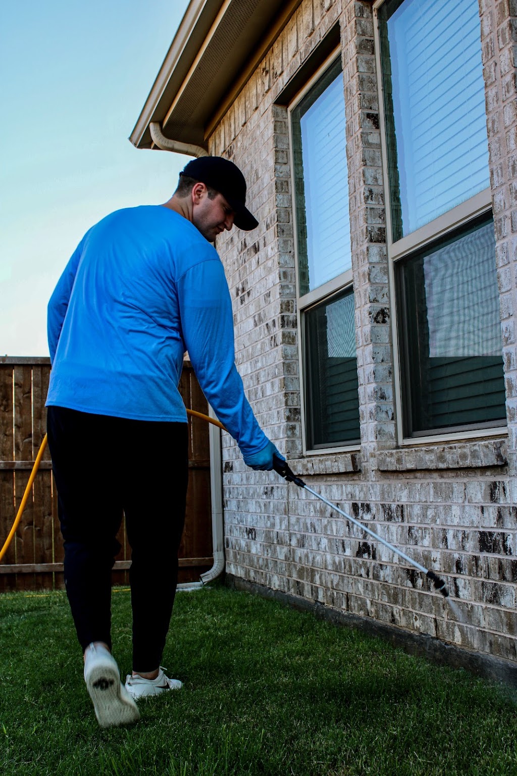 Blue Penguin Pest Control | 1123 Grimes Dr, Forney, TX 75126, USA | Phone: (972) 626-0036