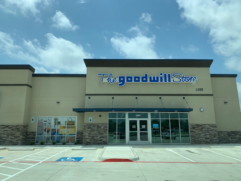 Goodwill Store - Basswood | 3200 Basswood Blvd, Fort Worth, TX 76137, USA | Phone: (817) 918-4131
