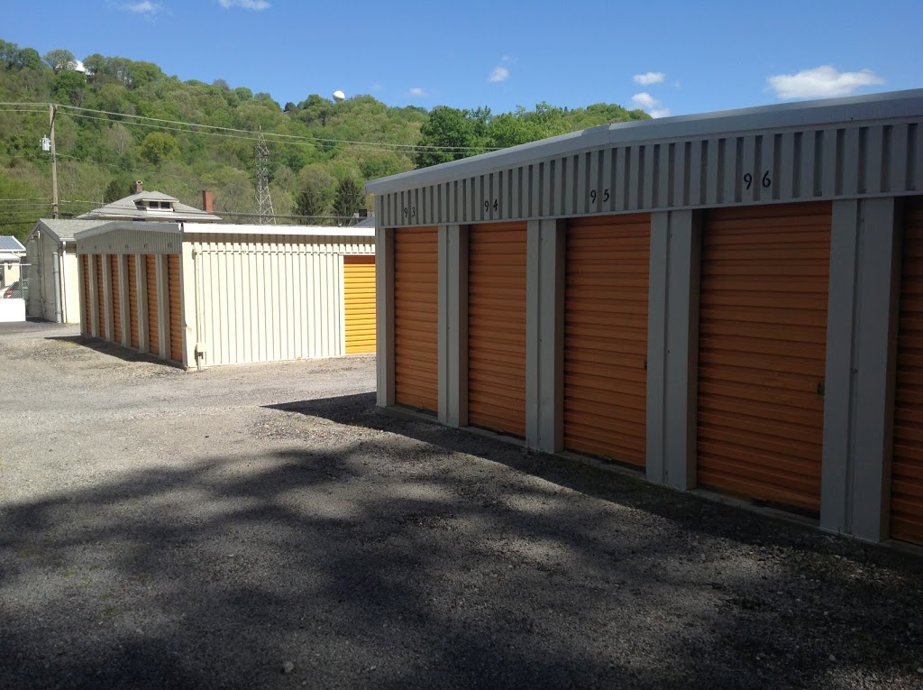 Leet Township Self Storage | 220 Ambridge Ave, Ambridge, PA 15003, USA | Phone: (724) 266-8220