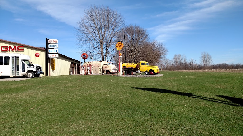 Butchs Body Shop | 1008 Sawyer Rd, Kendallville, IN 46755, USA | Phone: (260) 347-0471