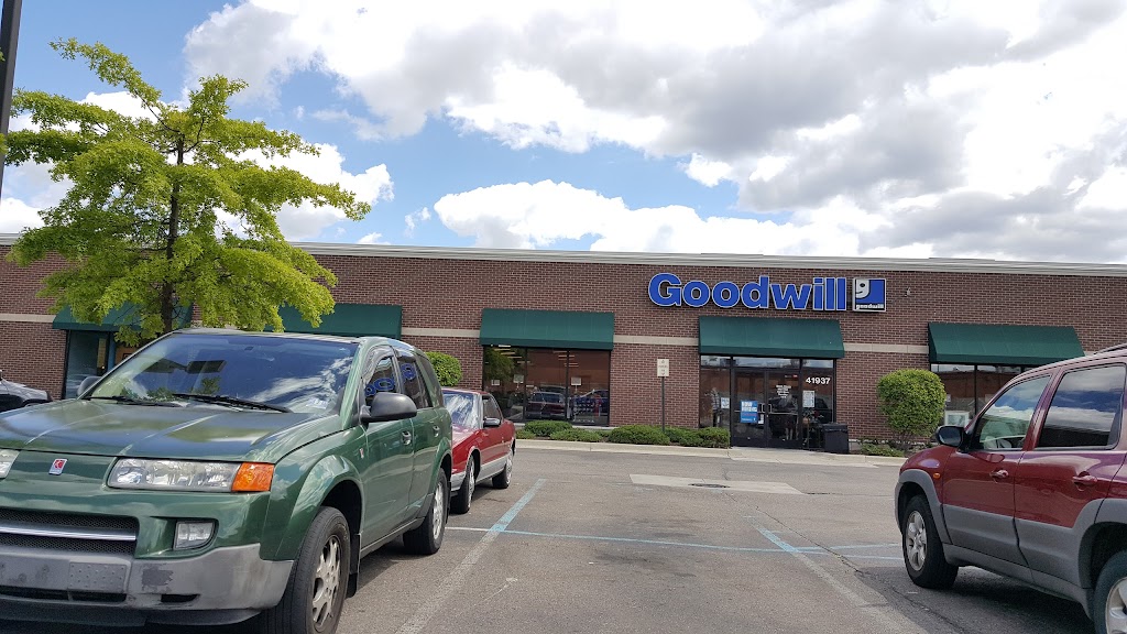 Goodwill Store and Donations: Canton | 41937 Ford Rd, Canton, MI 48187, USA | Phone: (734) 981-1692