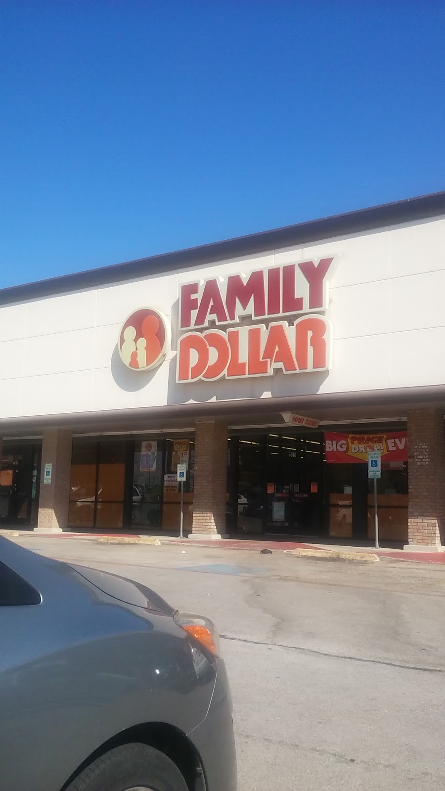 Family Dollar | 305 W Euless Blvd, Euless, TX 76040, USA | Phone: (817) 799-2964