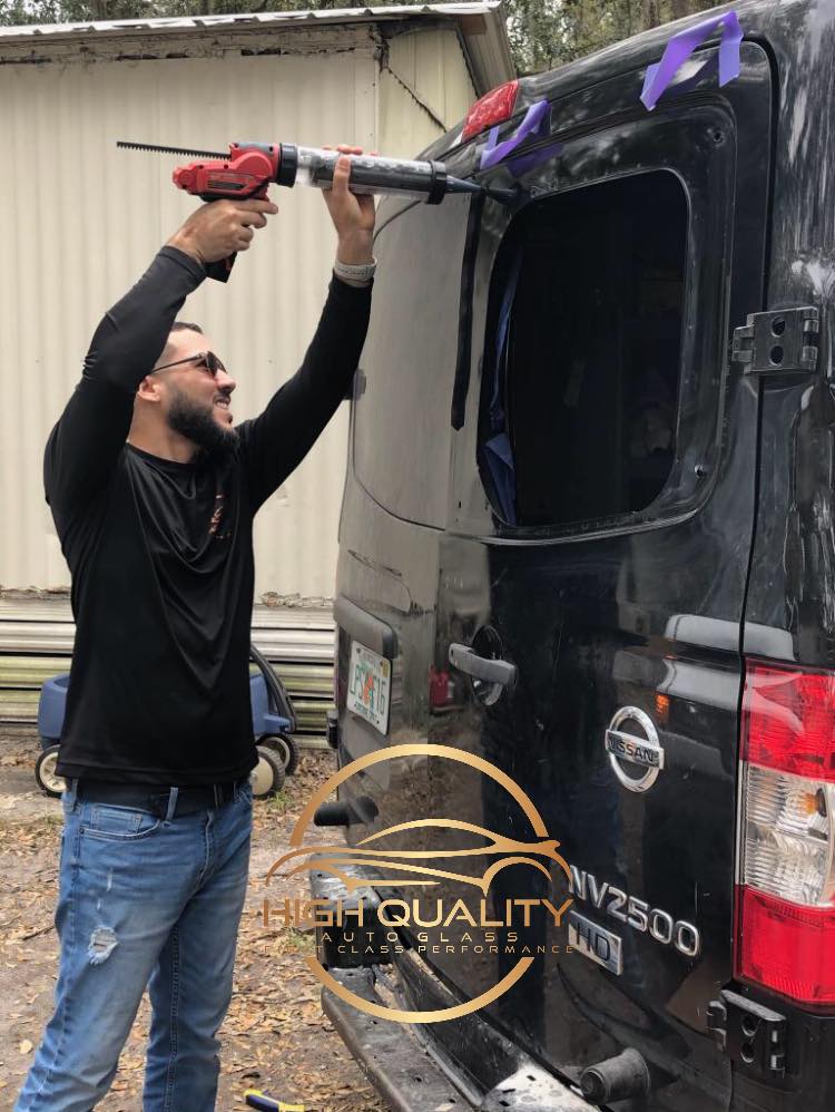 High Quality Auto Glass LLC | Tampa, FL 33613, USA | Phone: (813) 474-8942