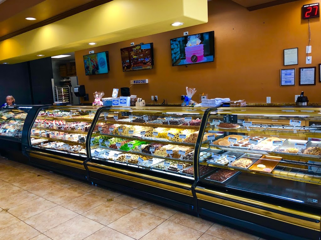 Freeds Bakery | 9815 S Eastern Ave, Las Vegas, NV 89183, USA | Phone: (702) 456-7762