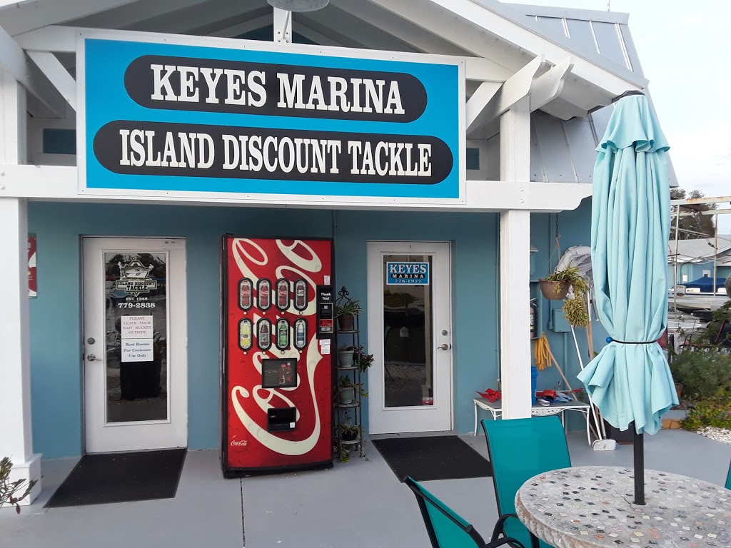 Island Discount Tackle | 5503 Marina Dr, Bradenton Beach, FL 34217, USA | Phone: (941) 779-2838